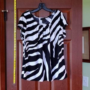 Zebra print Worthington blouse-fitted